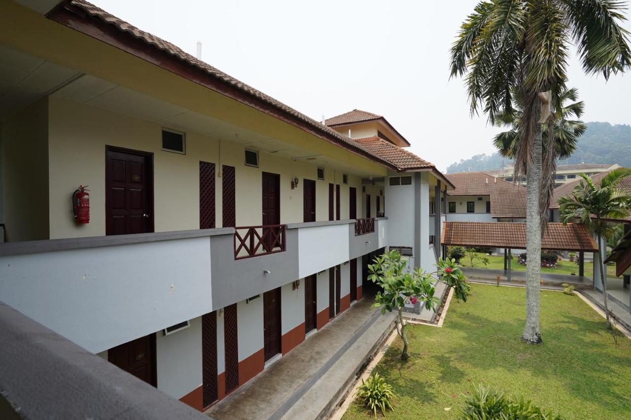 Oyo 44020 Kejora Garden Resort Kampong Pasir Bogak Екстериор снимка