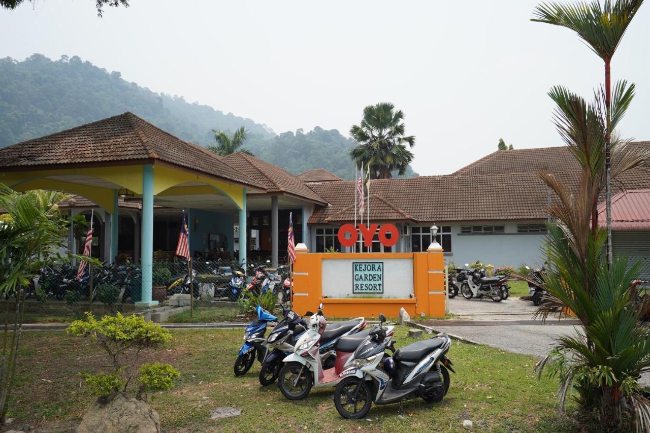 Oyo 44020 Kejora Garden Resort Kampong Pasir Bogak Екстериор снимка