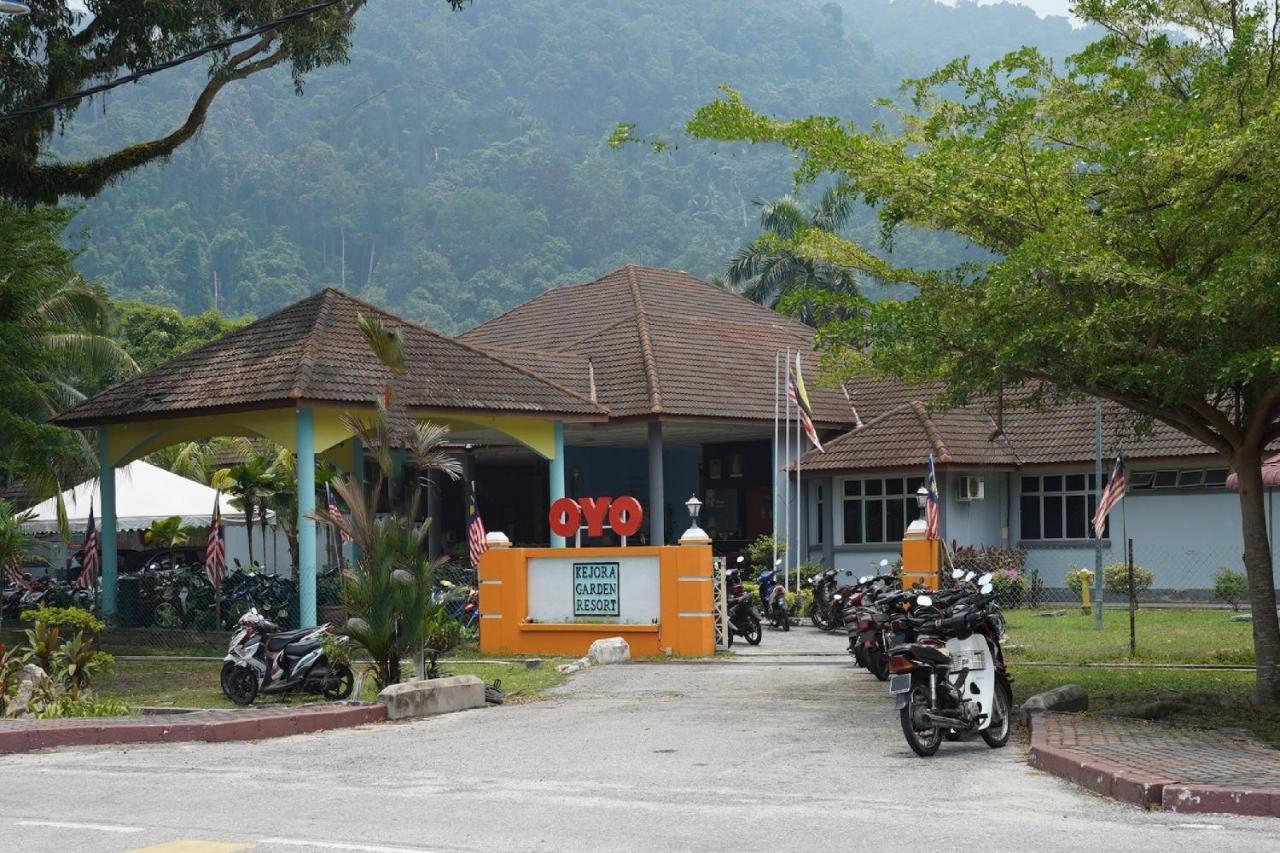 Oyo 44020 Kejora Garden Resort Kampong Pasir Bogak Екстериор снимка