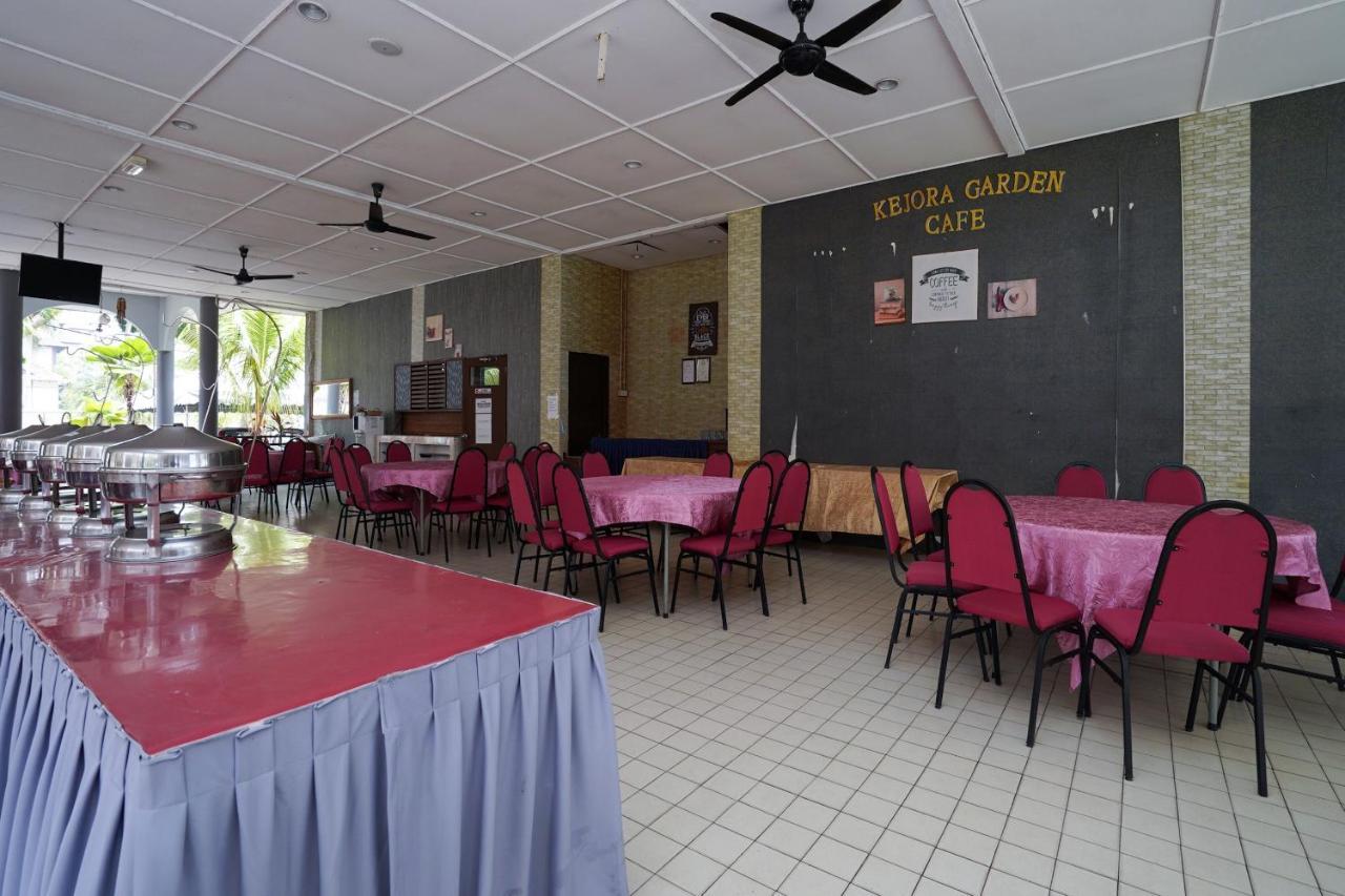 Oyo 44020 Kejora Garden Resort Kampong Pasir Bogak Екстериор снимка