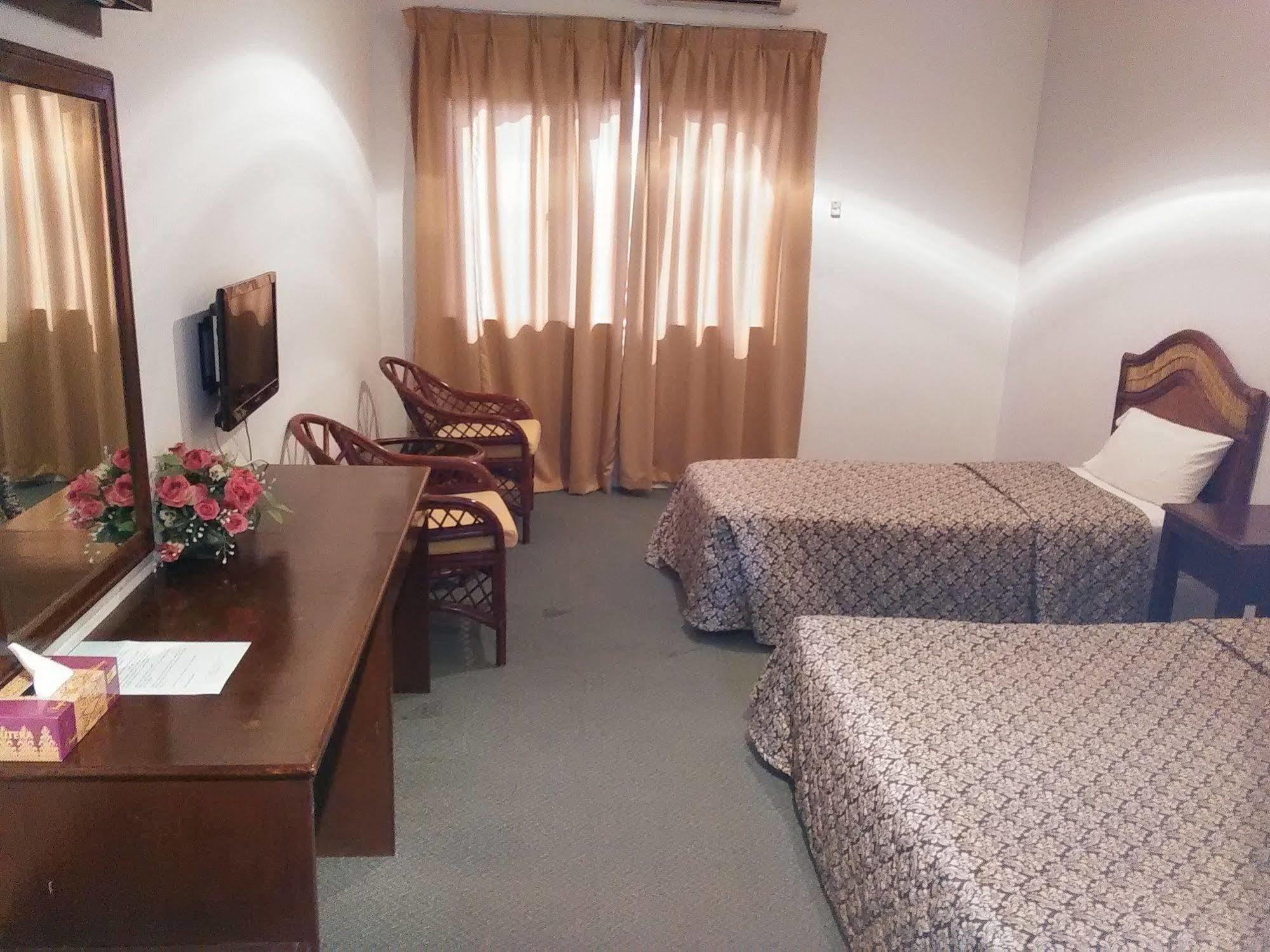 Oyo 44020 Kejora Garden Resort Kampong Pasir Bogak Екстериор снимка