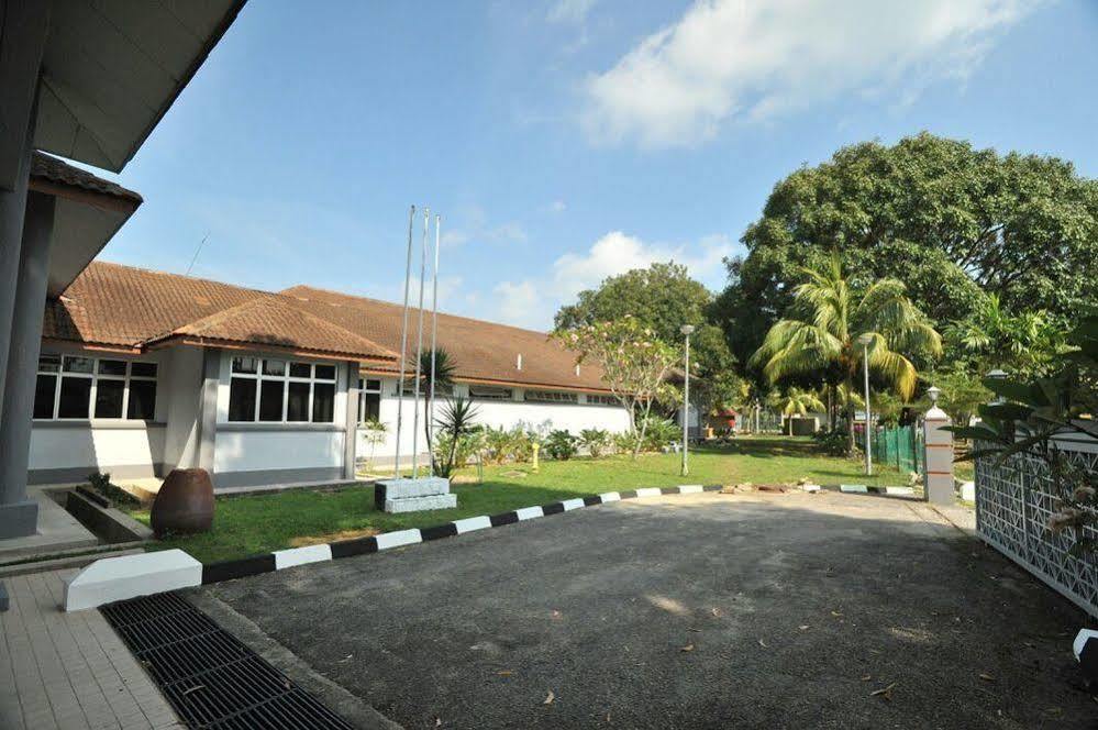 Oyo 44020 Kejora Garden Resort Kampong Pasir Bogak Екстериор снимка